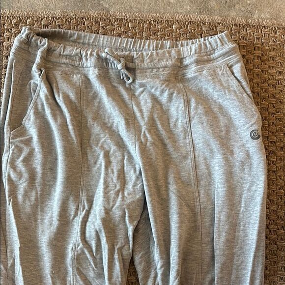 Calme by Johnny Was Gray Sweatpants Relaxed Fit Tapered - Picture 4 of 8